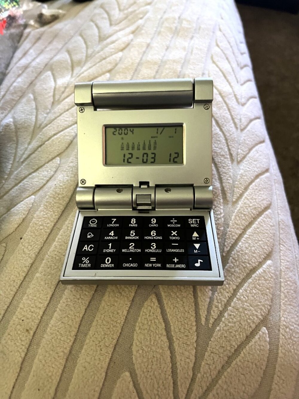 Vintage World Time Folding Travel Alarm Calculator Gadget TESTED
